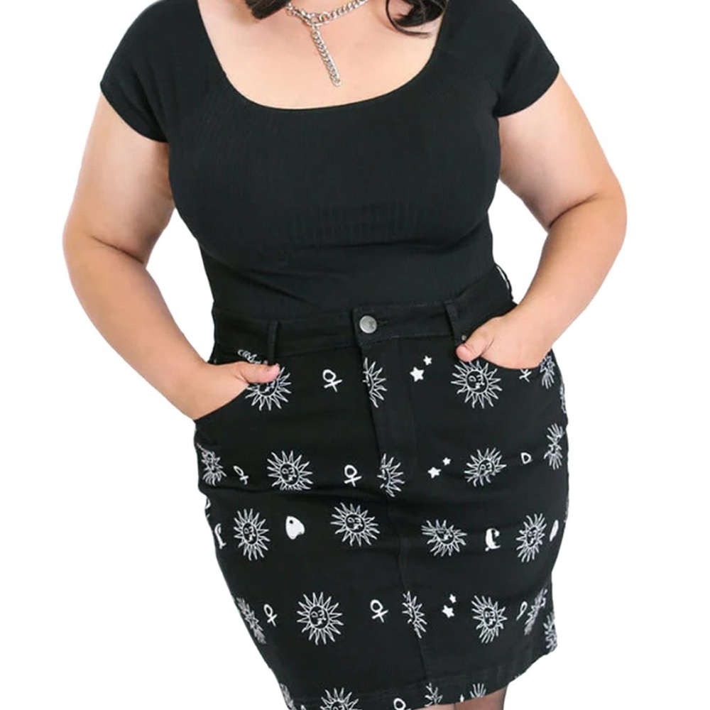 Oculus Skirt by Hell Bunny